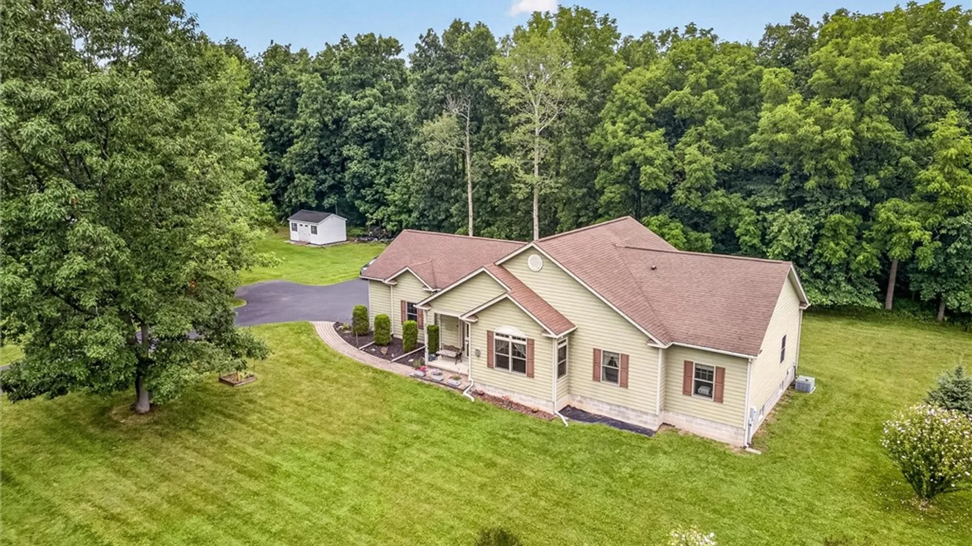 Property at 6557 Florence Lane, Livonia, NY 14487 10