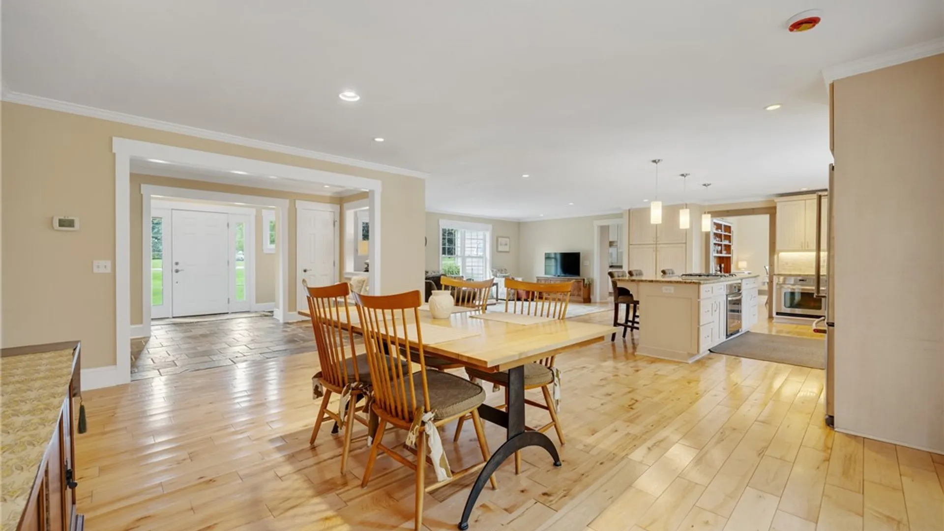 Property at 326 W Bloomfield Road, Pittsford, NY 14534 23