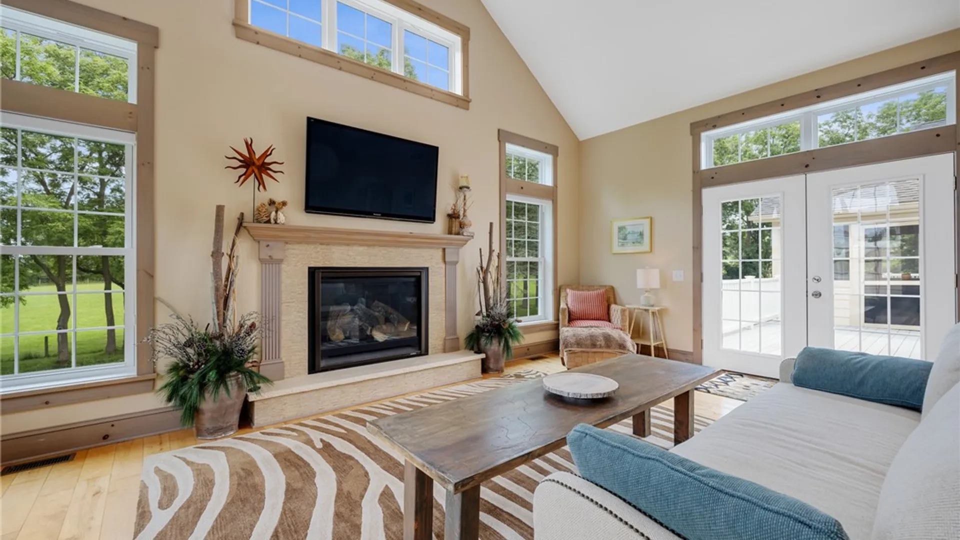 Property at 326 W Bloomfield Road, Pittsford, NY 14534 11