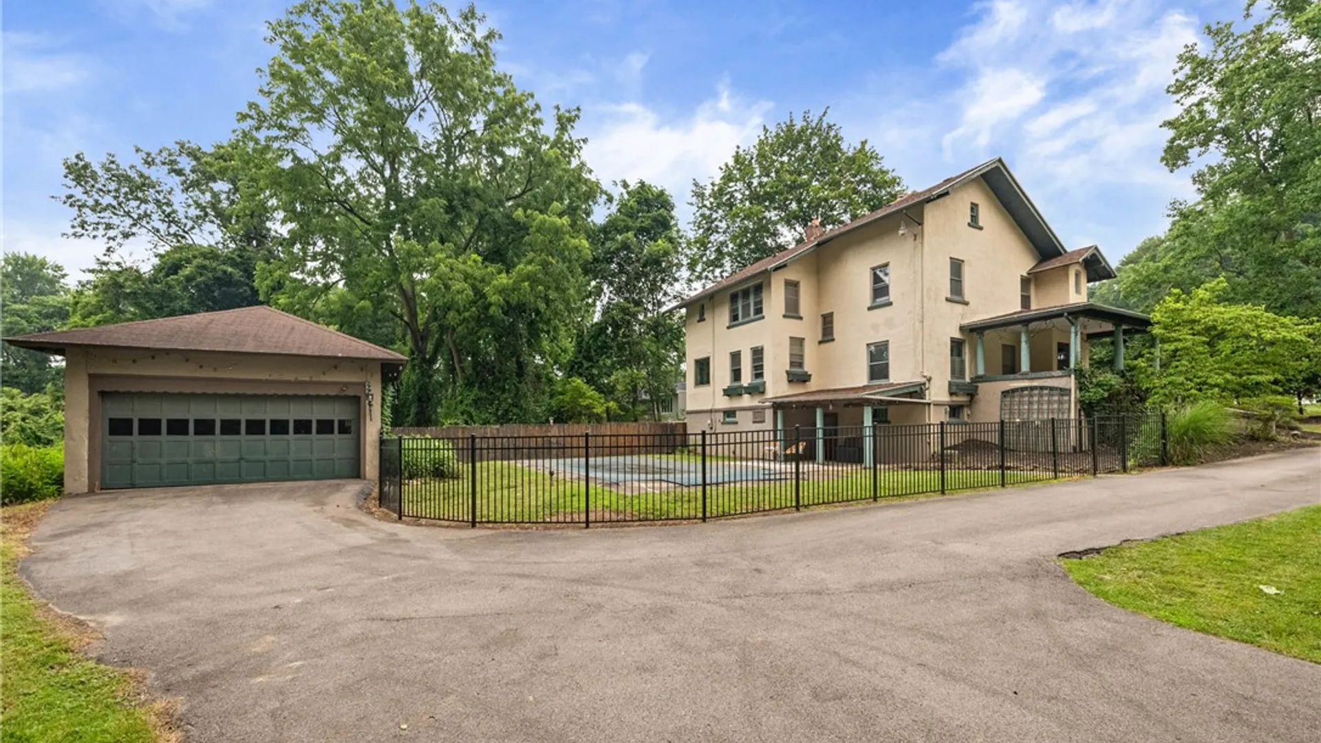 Property at 2179 Five Mile Line Road, Penfield, NY 14526 42