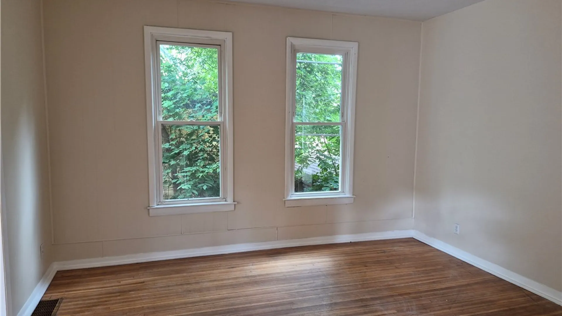 Property at 406 Laforte Avenue, Syracuse, NY 13207 8