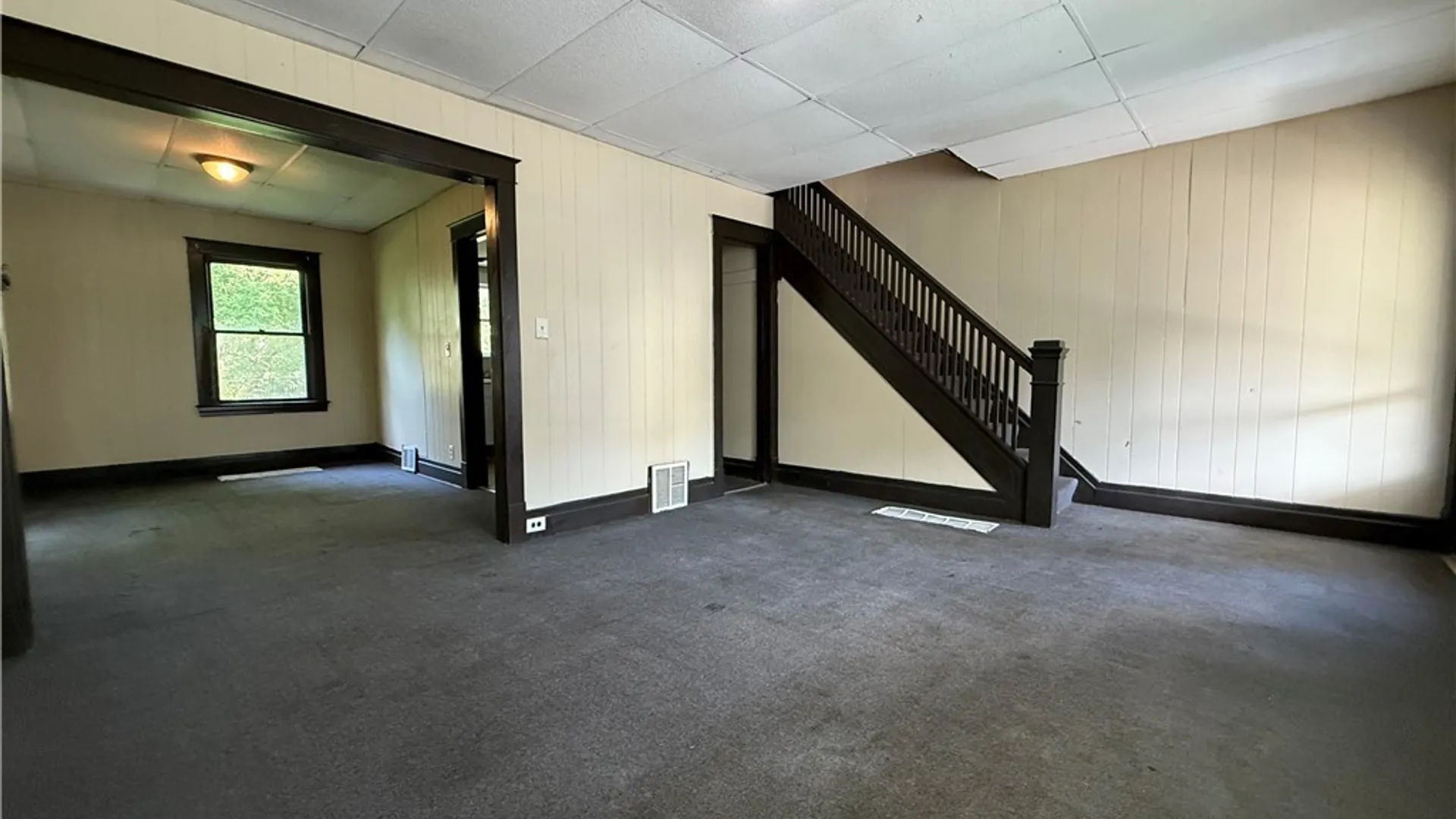 Property at 1868 Weston Avenue, Niagara Falls, NY 14305 6
