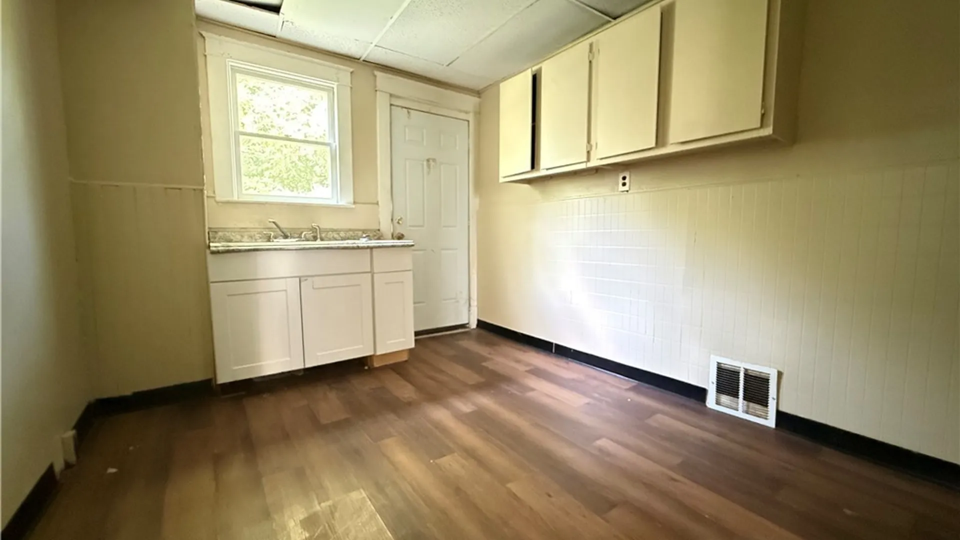 Property at 1868 Weston Avenue, Niagara Falls, NY 14305 10