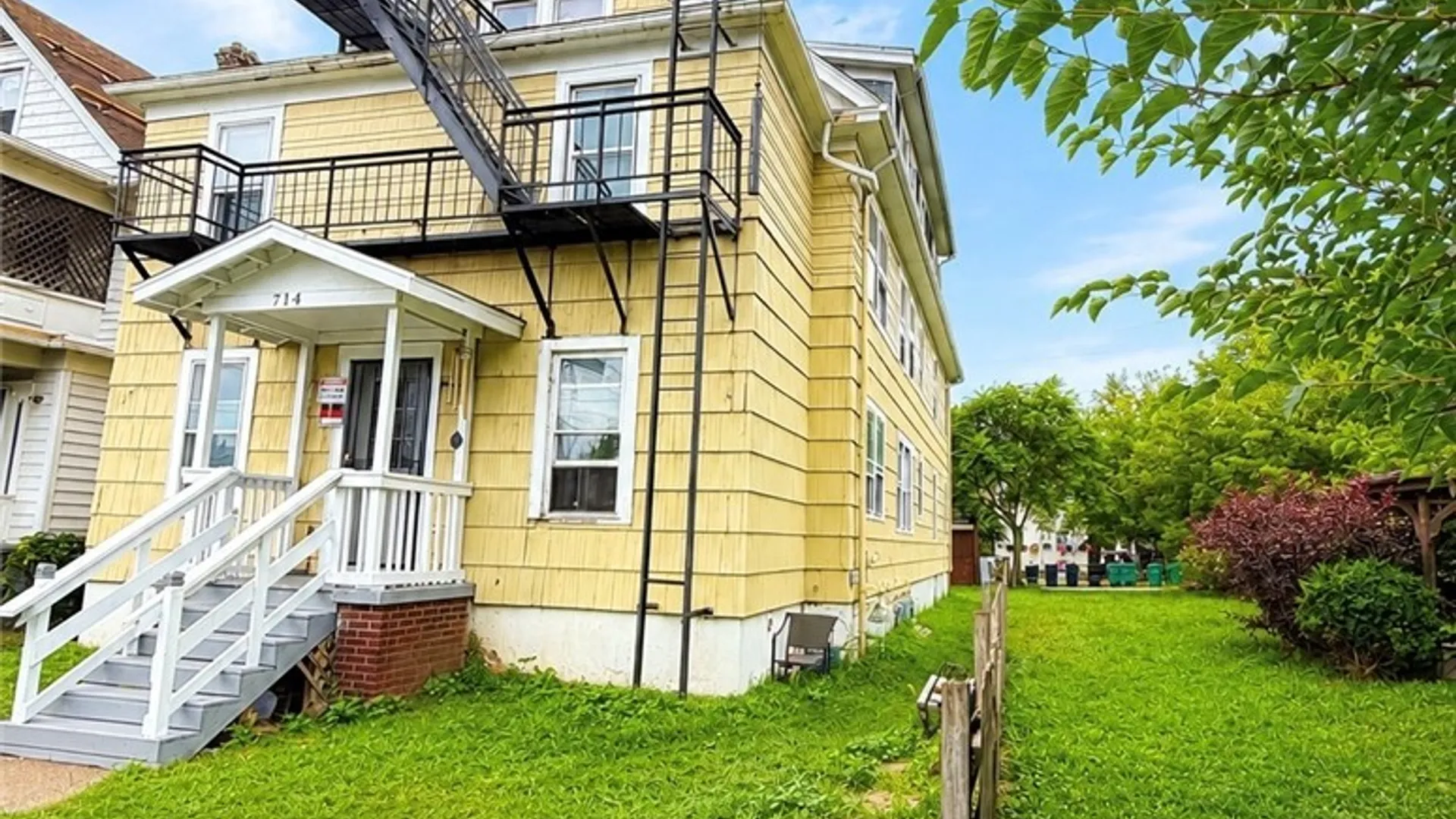 Property at 714 8th Street, Niagara Falls, NY 14301 3