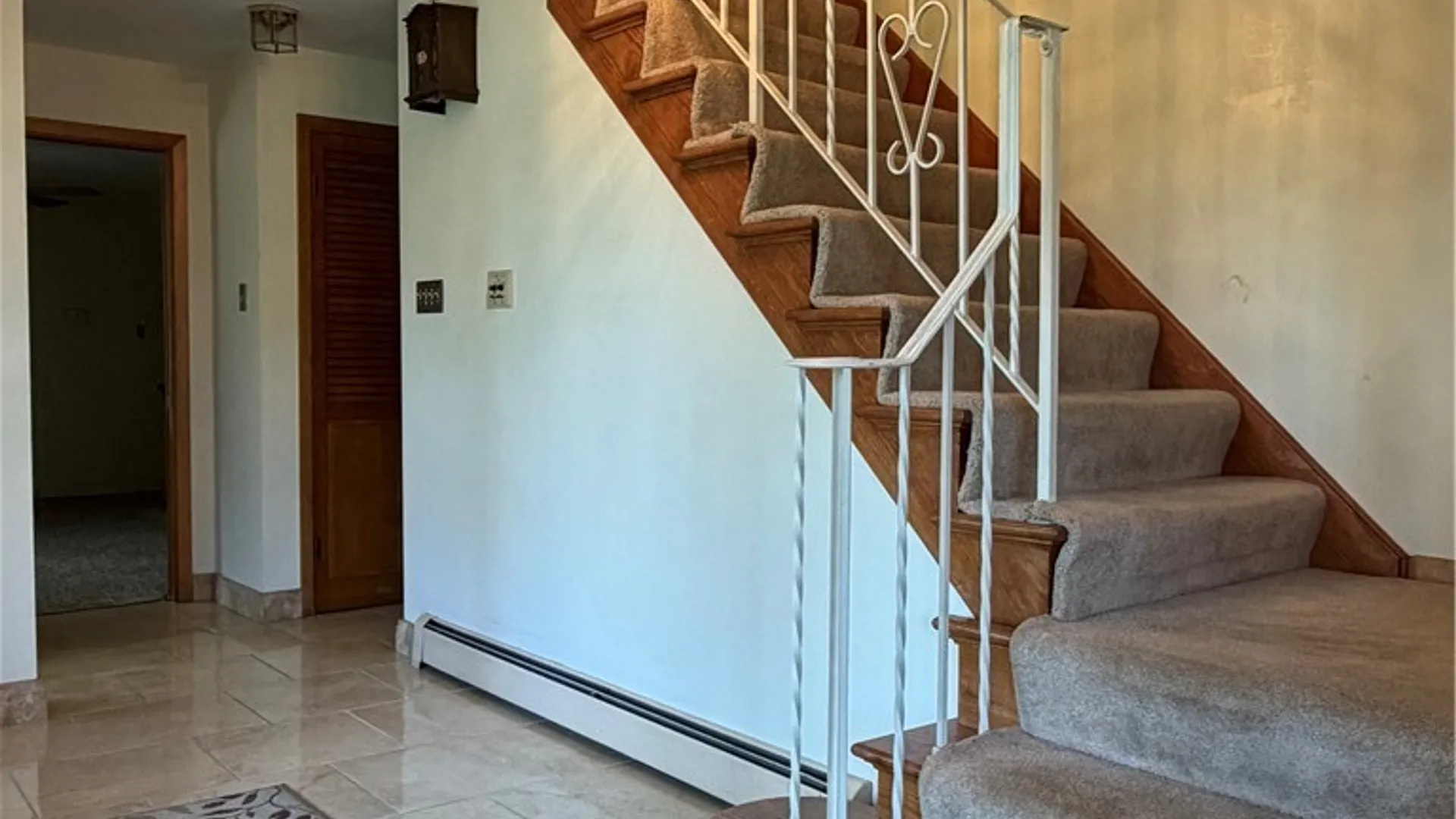 Property at 8148 Effie Drive, Niagara, NY 14304 12