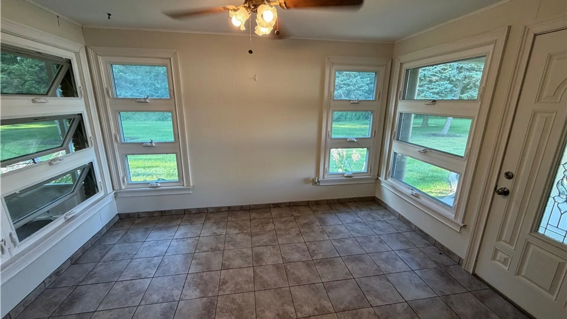 Property at 8148 Effie Drive, Niagara, NY 14304 35