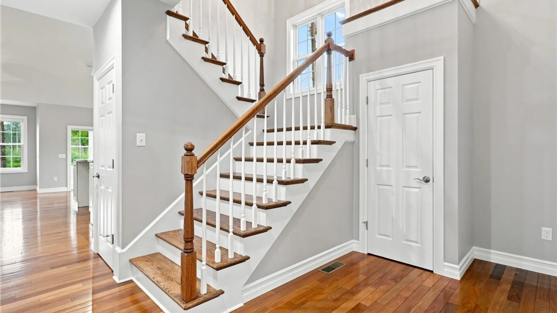 Property at 9 Woodland Way, Lansing, NY 14850 4