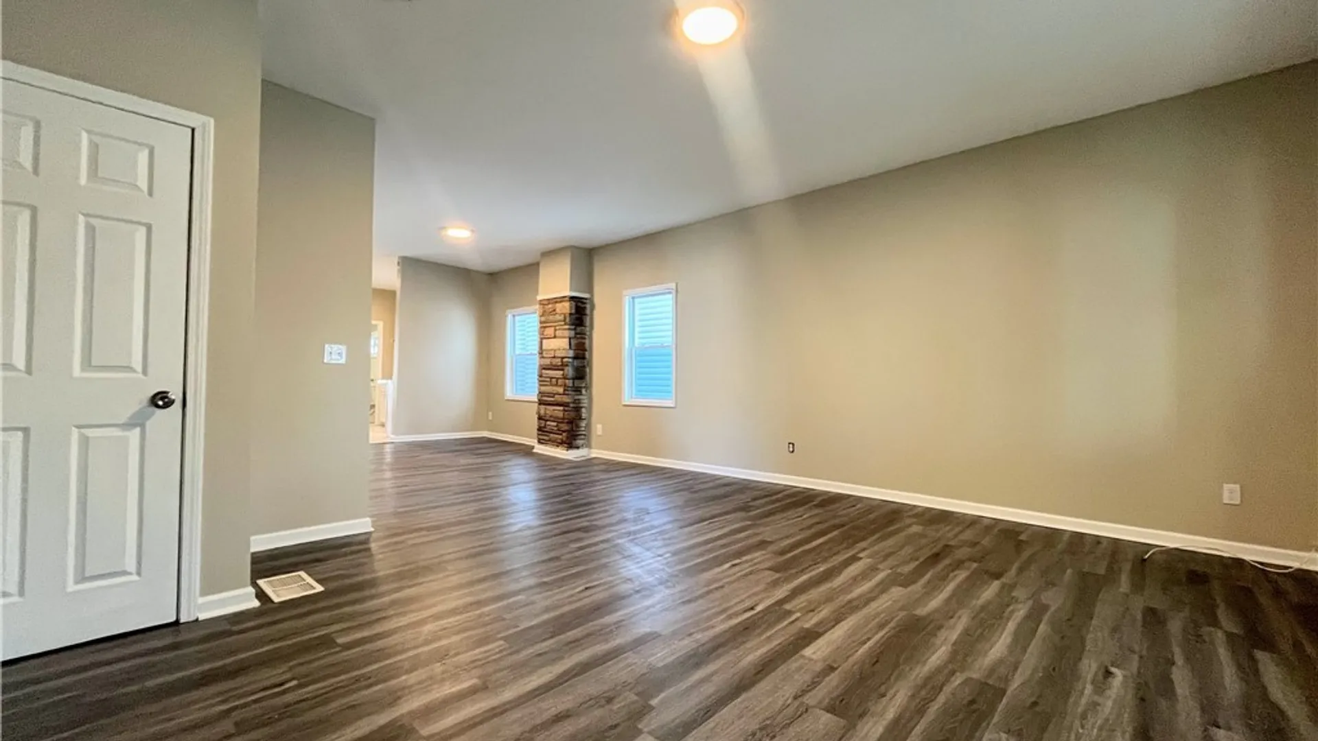 Property at 1025 West Avenue, Buffalo, NY 14213 16