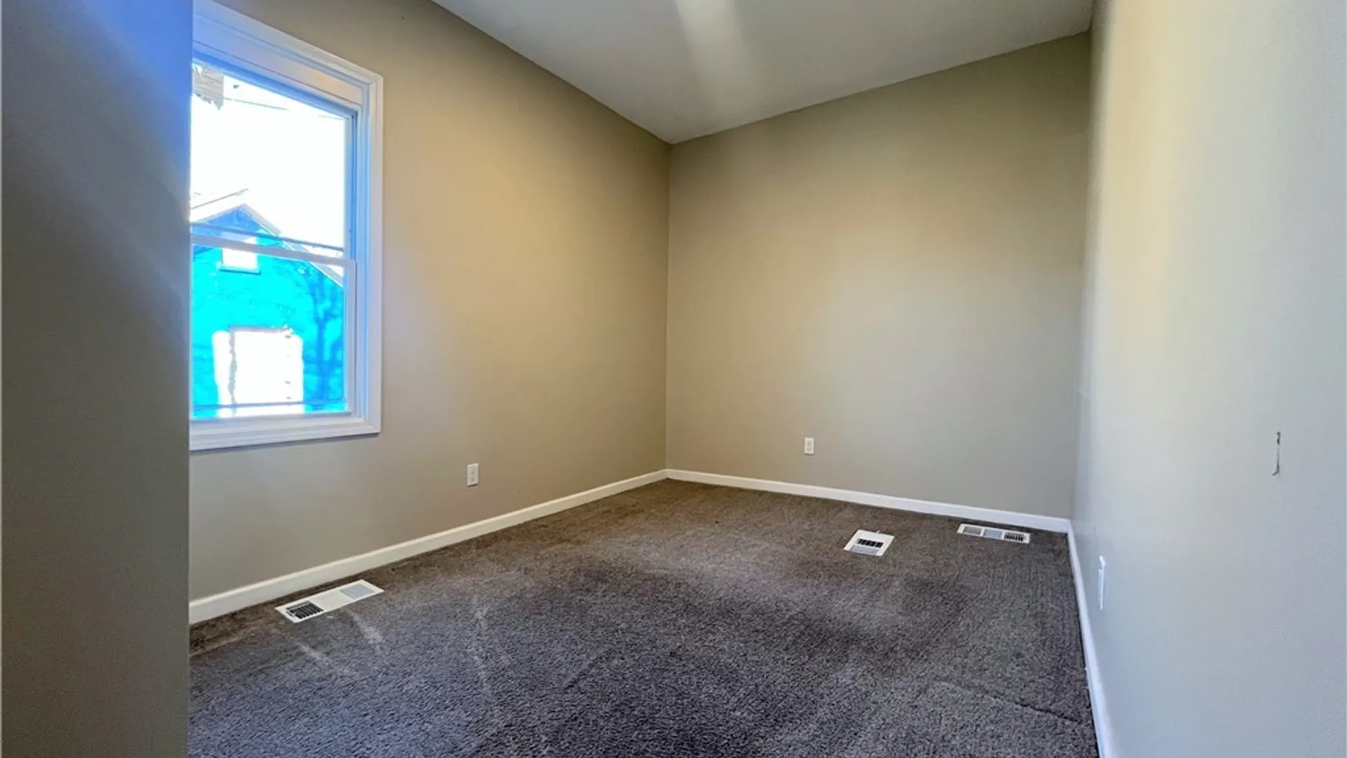 Property at 1025 West Avenue, Buffalo, NY 14213 18
