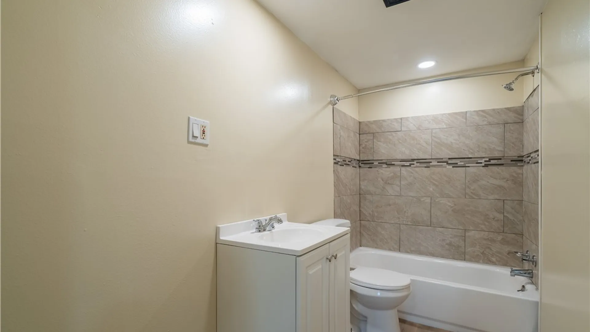 Property at 86 Hawley Street, Buffalo, NY 14213 10