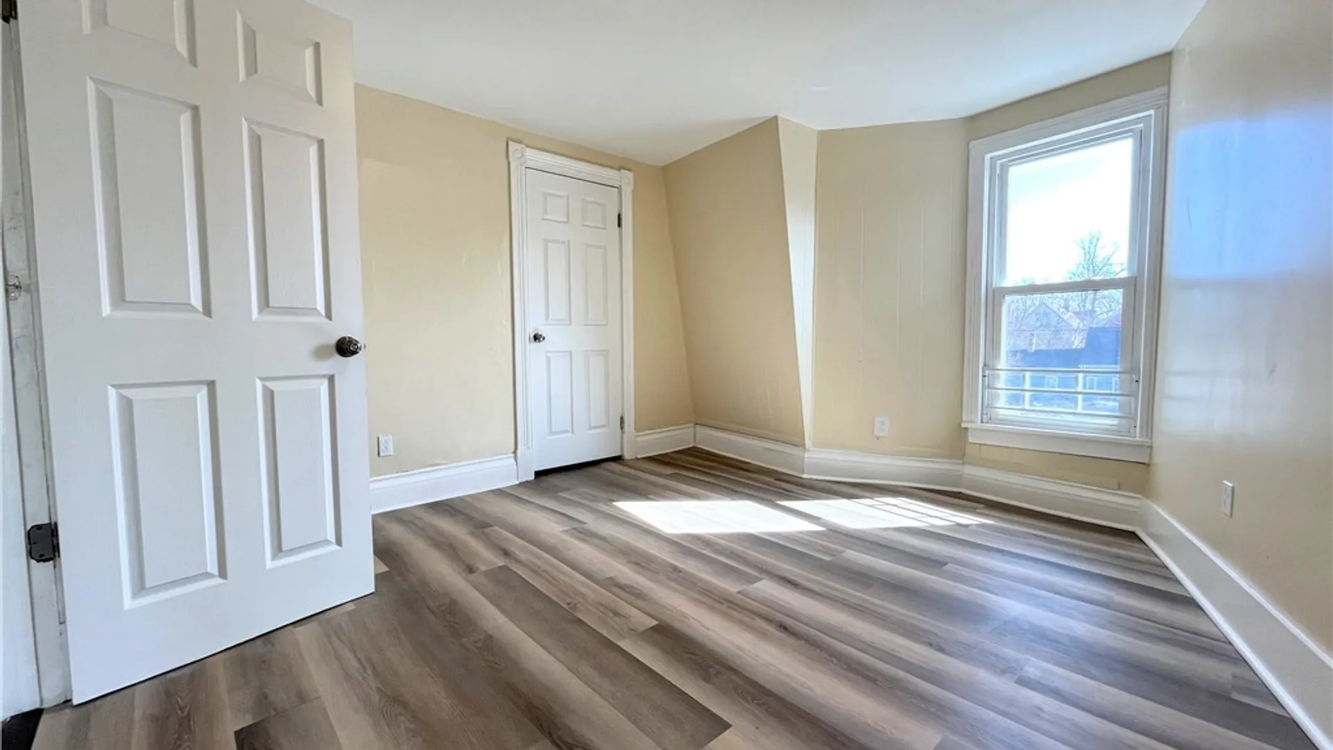 Property at 86 Hawley Street, Buffalo, NY 14213 18