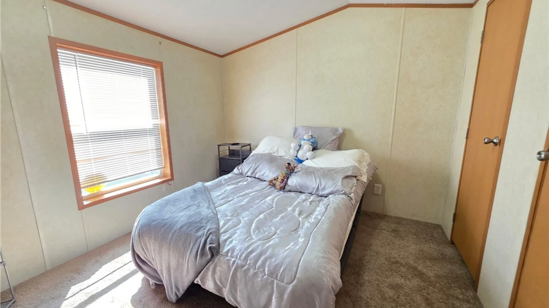 Property at 611 C Street, Niagara, NY 14304 12