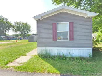 Property at 611 C Street, Niagara, NY 14304