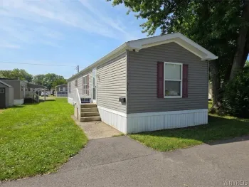 Property at 611 C Street, Niagara, NY 14304