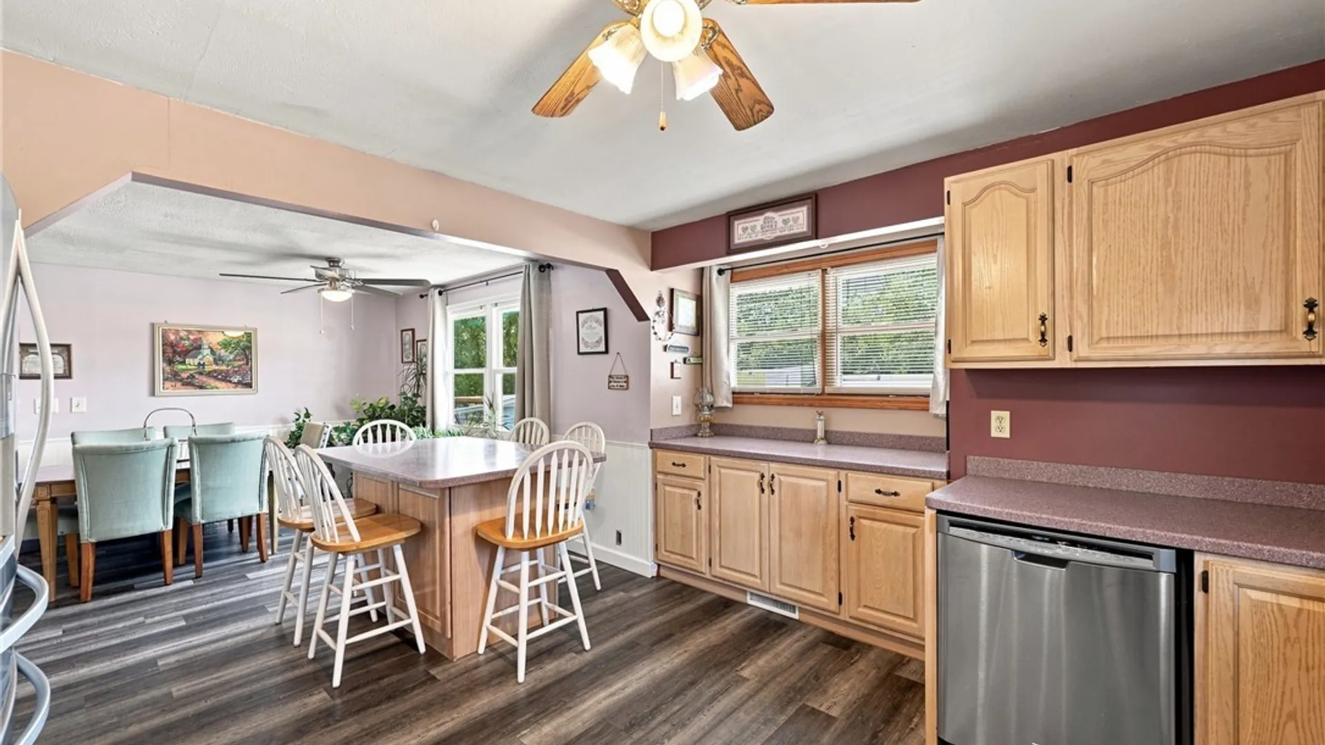 Property at 6525 Woodside Place, Niagara, NY 14304 10