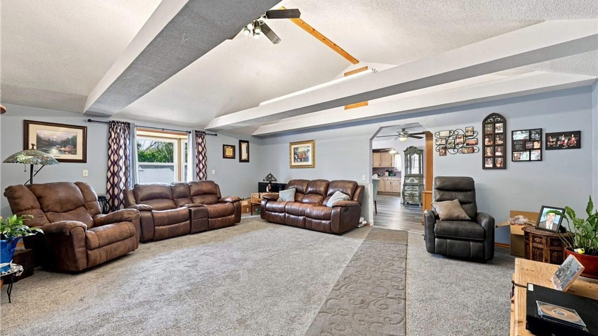 Property at 6525 Woodside Place, Niagara, NY 14304 12