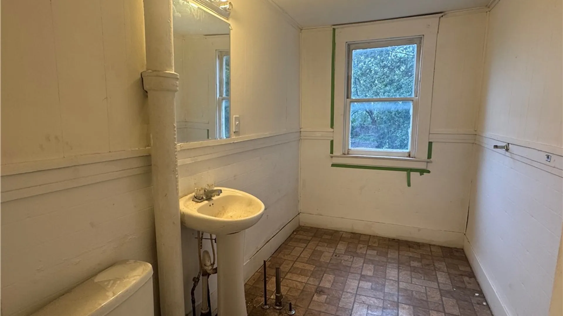 Property at 67 Montgomery Street, Gloversville, NY 12078 11