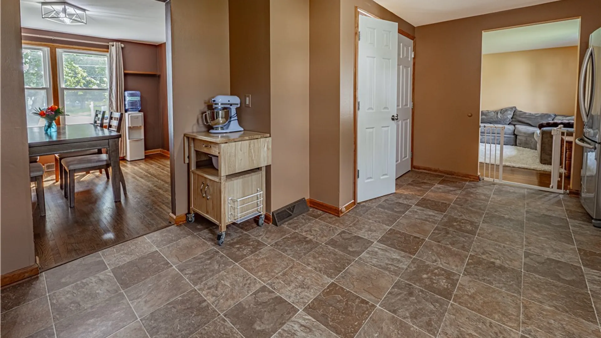 Property at 2981 Pearce Road, Wheatfield, NY 14120 10
