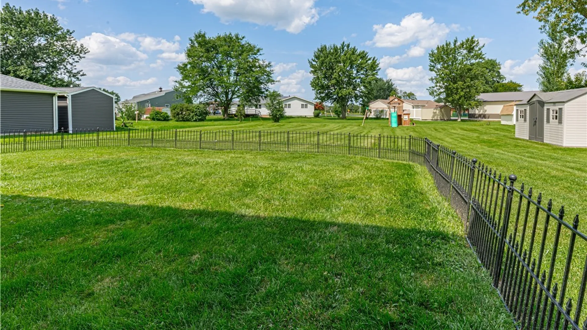 Property at 2981 Pearce Road, Wheatfield, NY 14120 45