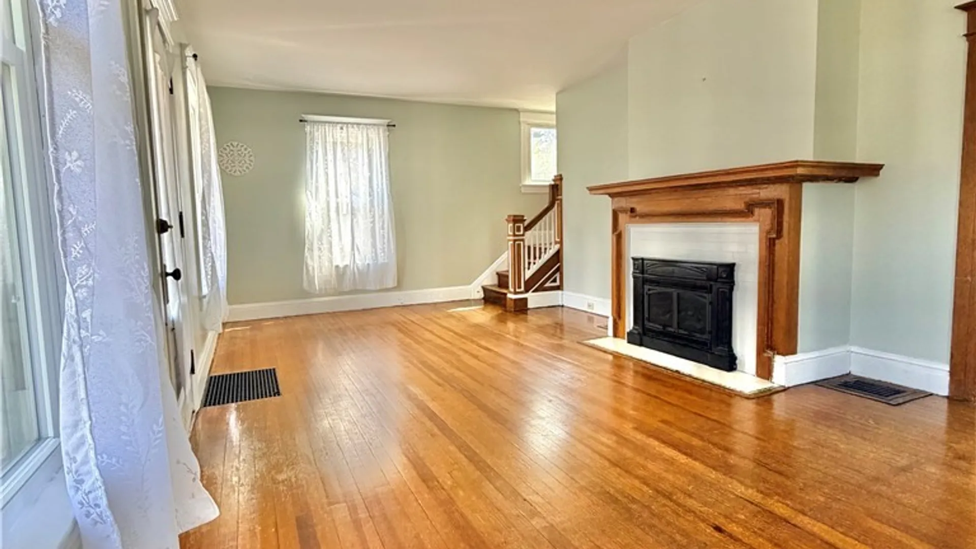 Property at 148 Franklin Street, Auburn, NY 13021 6