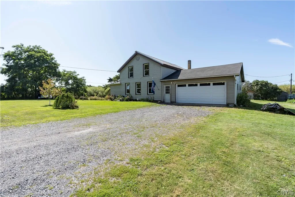 Property at 26581 County Route 6, Lyme, NY 13693