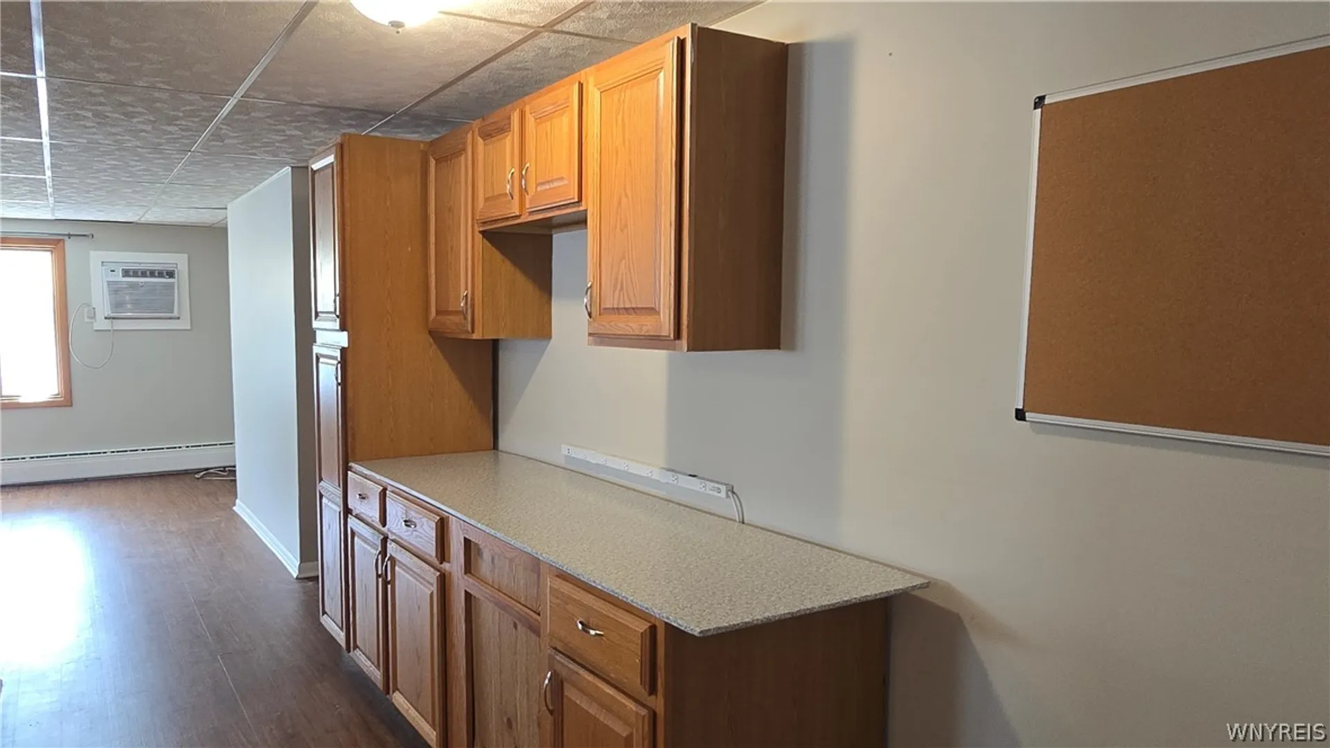 Property at 525 Huxley Drive, Cheektowaga, NY 14225 8