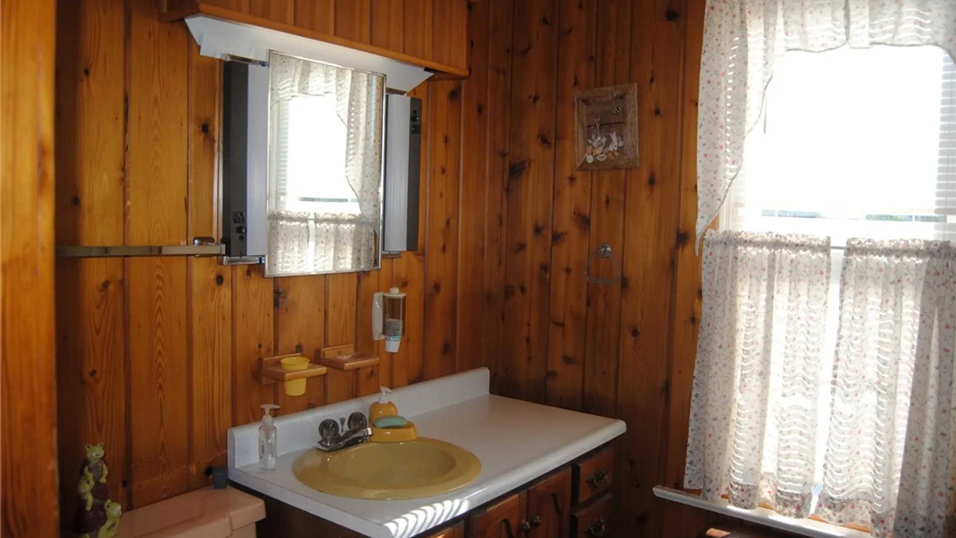 Property at 12 S Edgar Street, Kane Boro, PA 16735 18