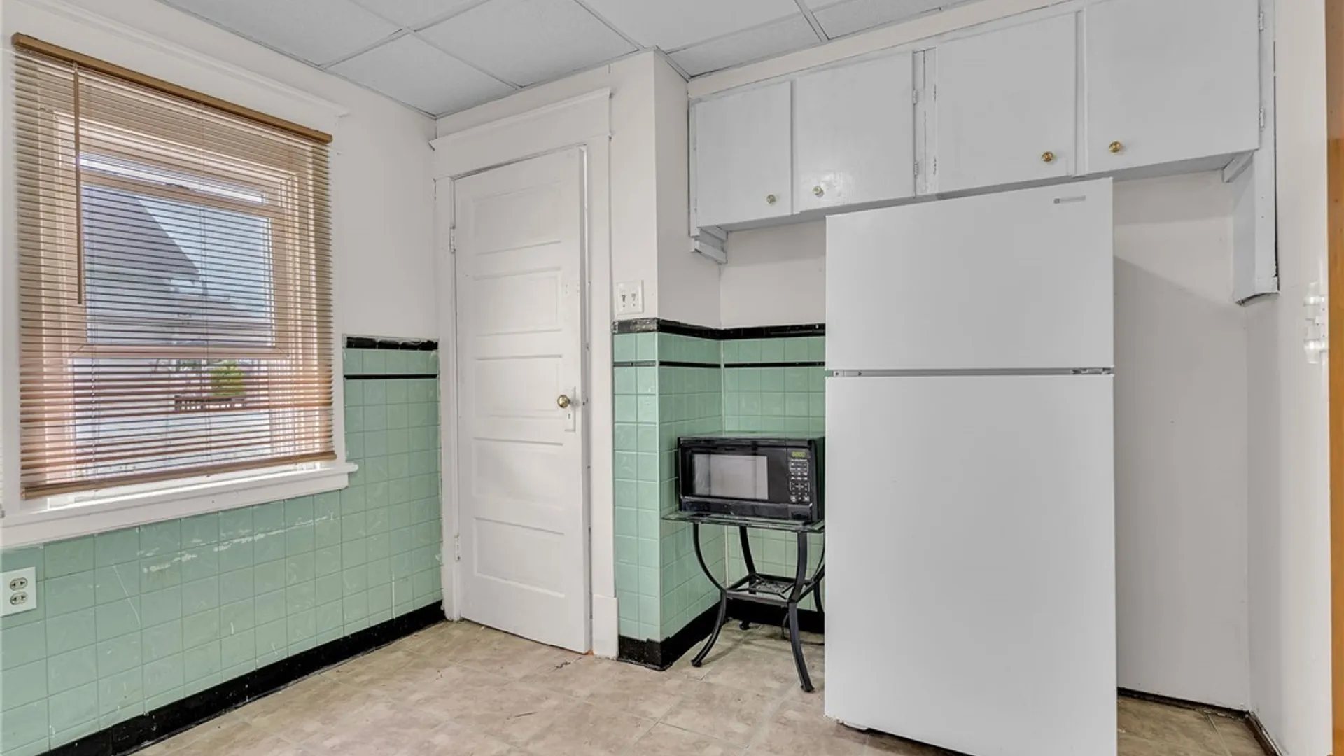 Property at 342 Shirley Avenue, Buffalo, NY 14215 10