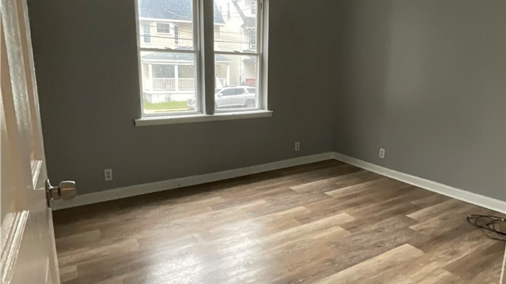 Property at 27 Weyand Avenue, Buffalo, NY 14210 9
