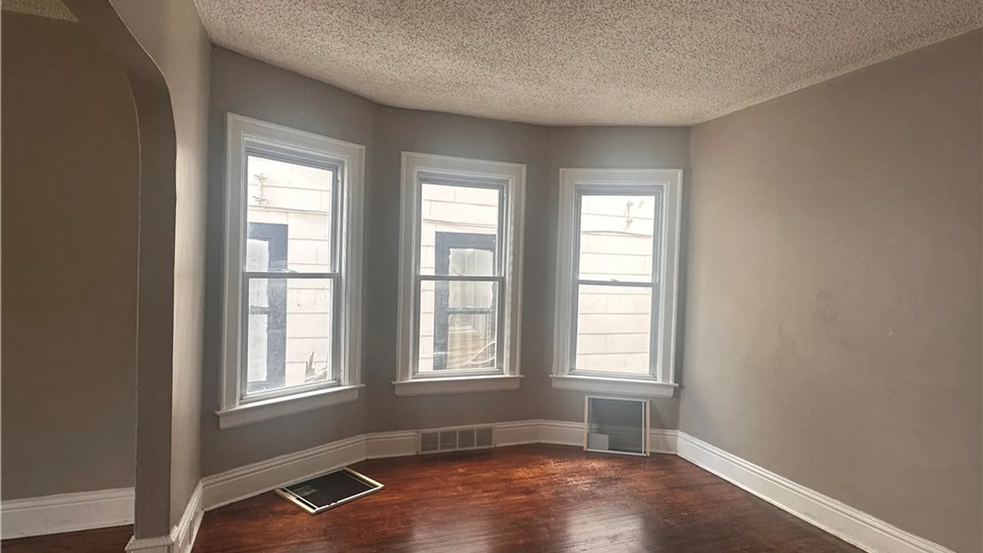 Property at 57 Riverside Avenue, Buffalo, NY 14207 5