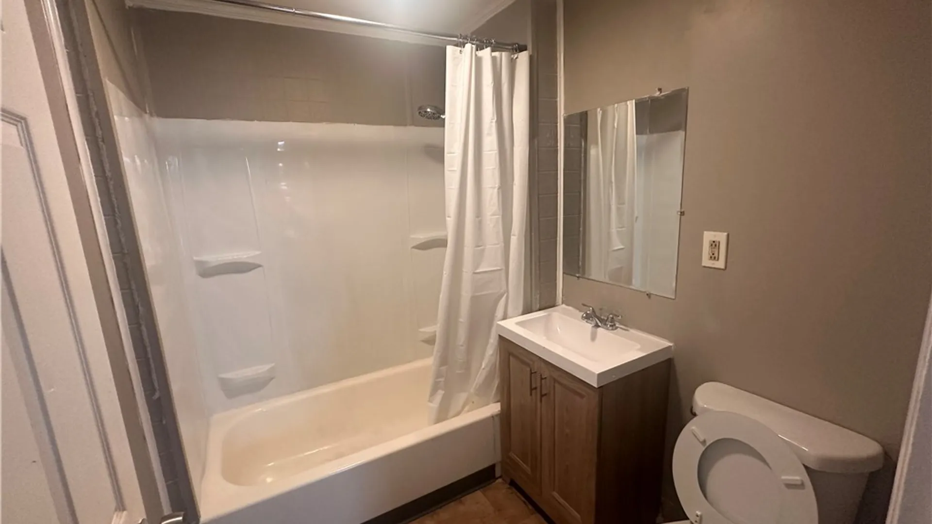 Property at 57 Riverside Avenue, Buffalo, NY 14207 7