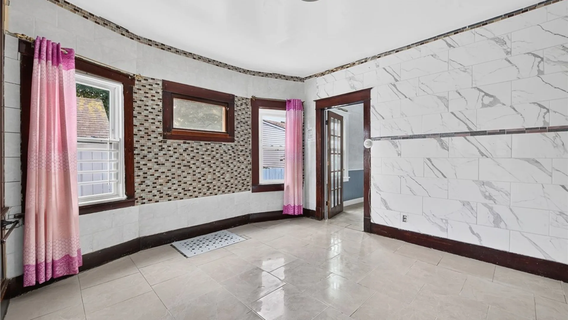Property at 102 Wende Street, Buffalo, NY 14211 12