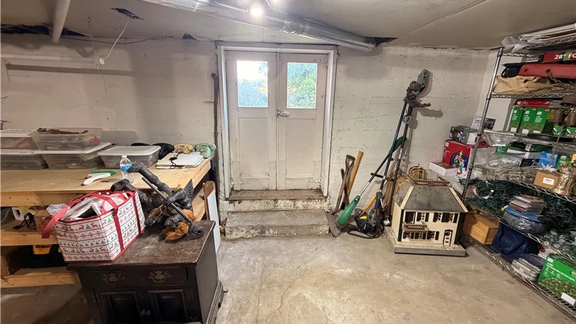 Property at 133 Woodlawn Avenue, Jamestown, NY 14701 35
