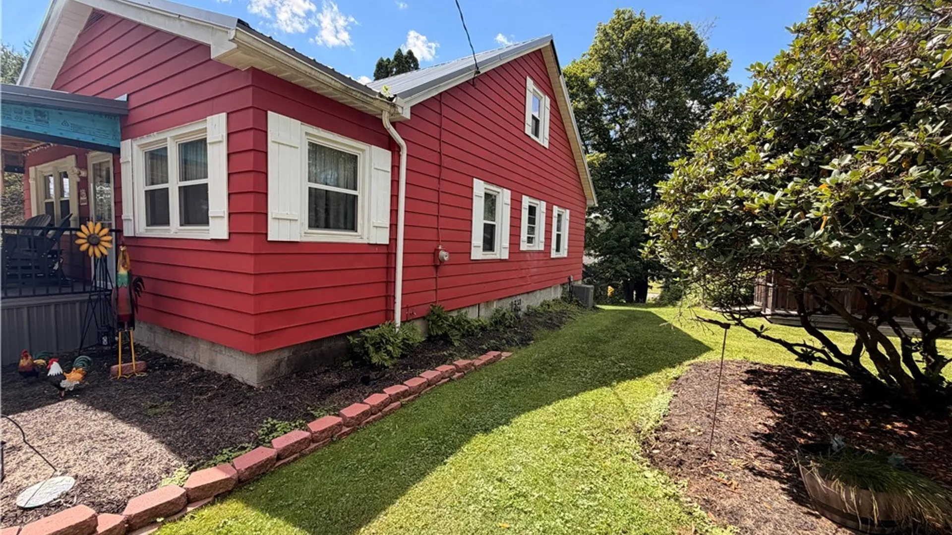 Property at 133 Woodlawn Avenue, Jamestown, NY 14701 6