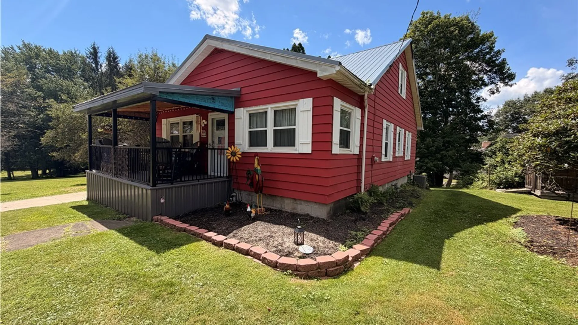 Property at 133 Woodlawn Avenue, Jamestown, NY 14701 5