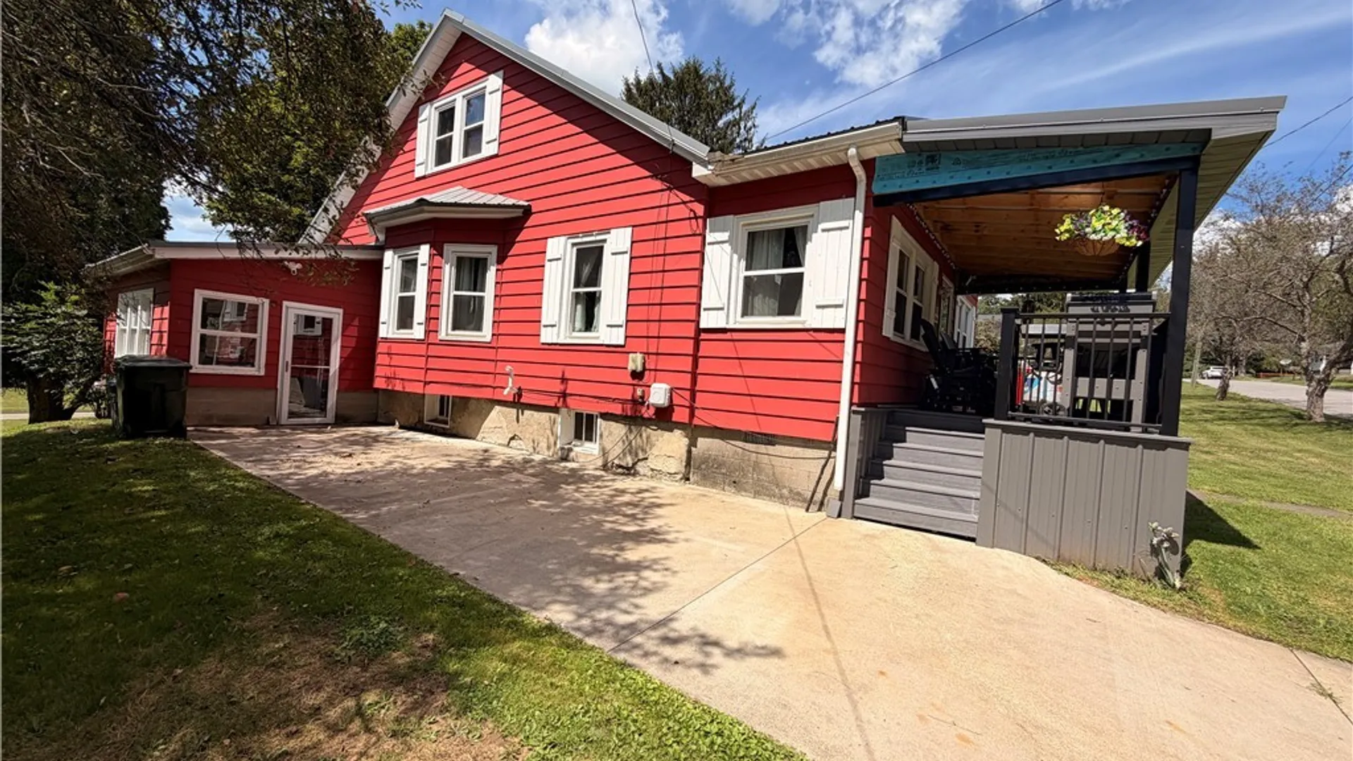 Property at 133 Woodlawn Avenue, Jamestown, NY 14701 3