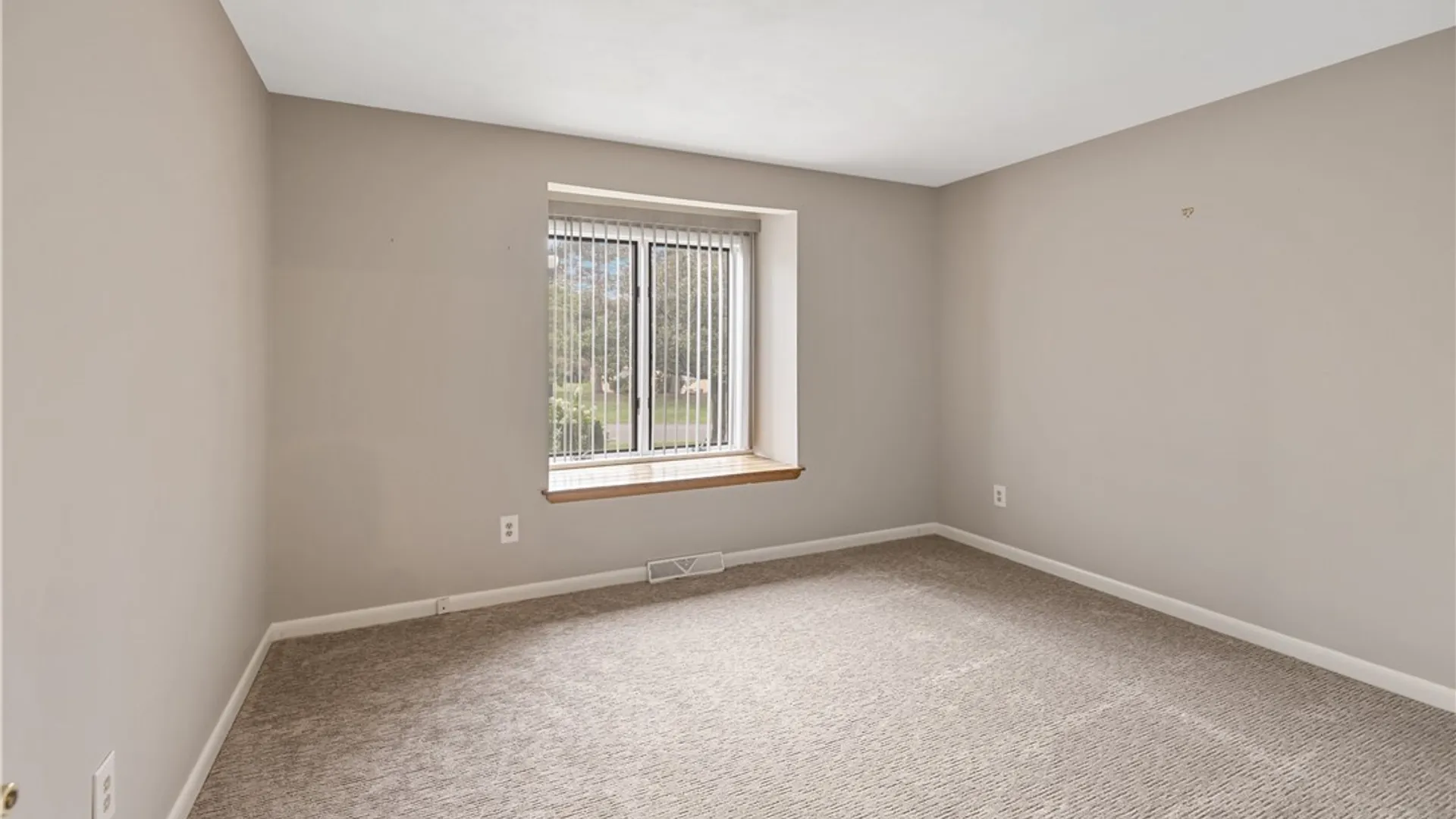 Property at 324 White Heron Circle Circle, Manlius, NY 13066 17