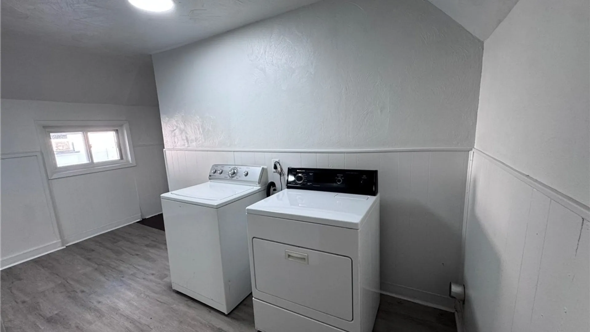 Property at 26 York Street, Buffalo, NY 14213 27