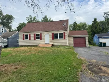 Property at 220 Roxann Avenue, Cicero, NY 13212