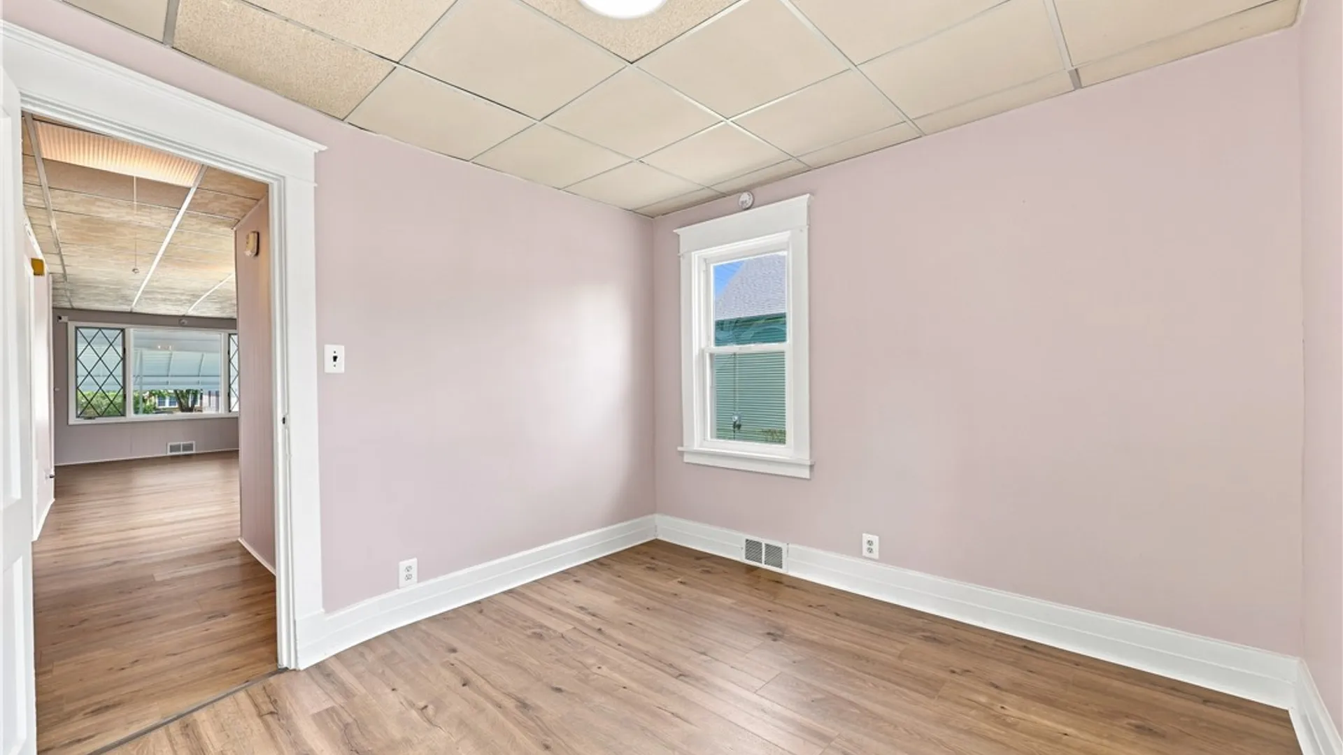 Property at 77 Harlem Road, West Seneca, NY 14224 17