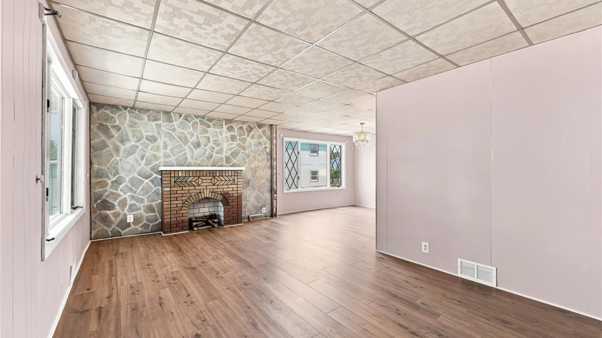 Property at 77 Harlem Road, West Seneca, NY 14224 7