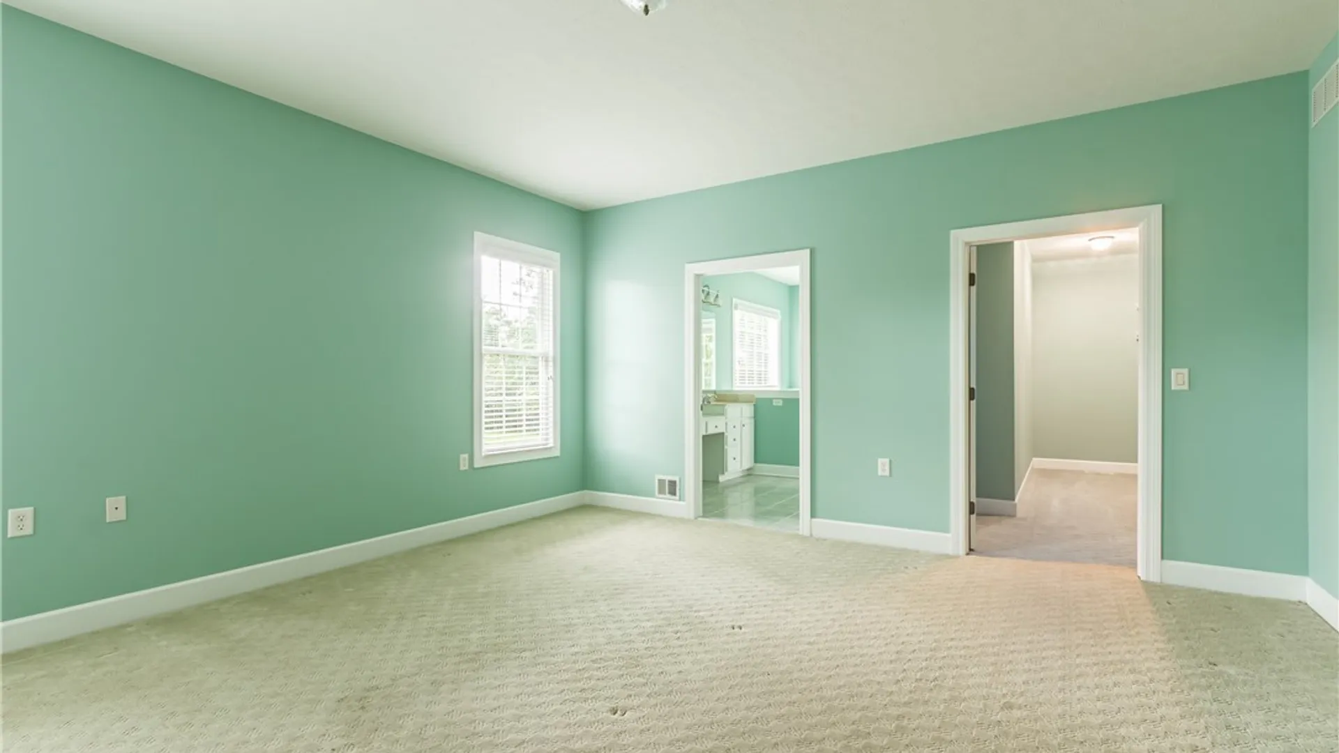 Property at 95 Seawatch Trail, Webster, NY 14580 25