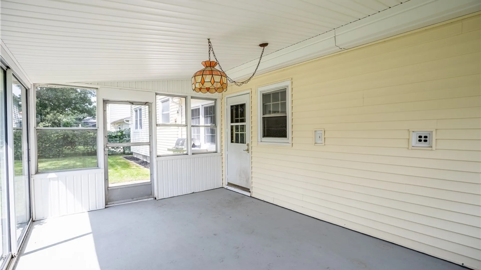 Property at 229 Willow Ridge Drive, Amherst, NY 14228 43