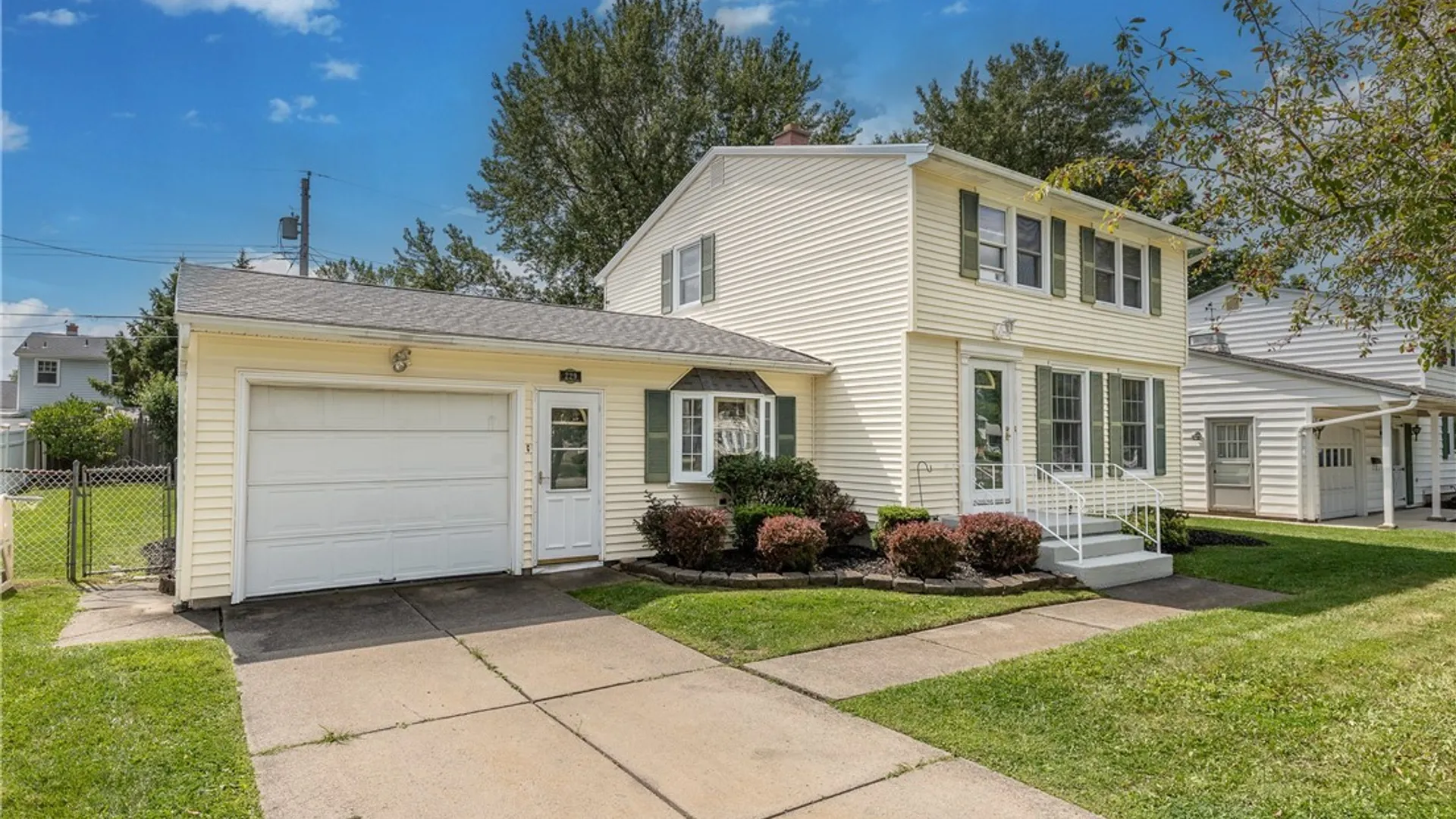 Property at 229 Willow Ridge Drive, Amherst, NY 14228 26