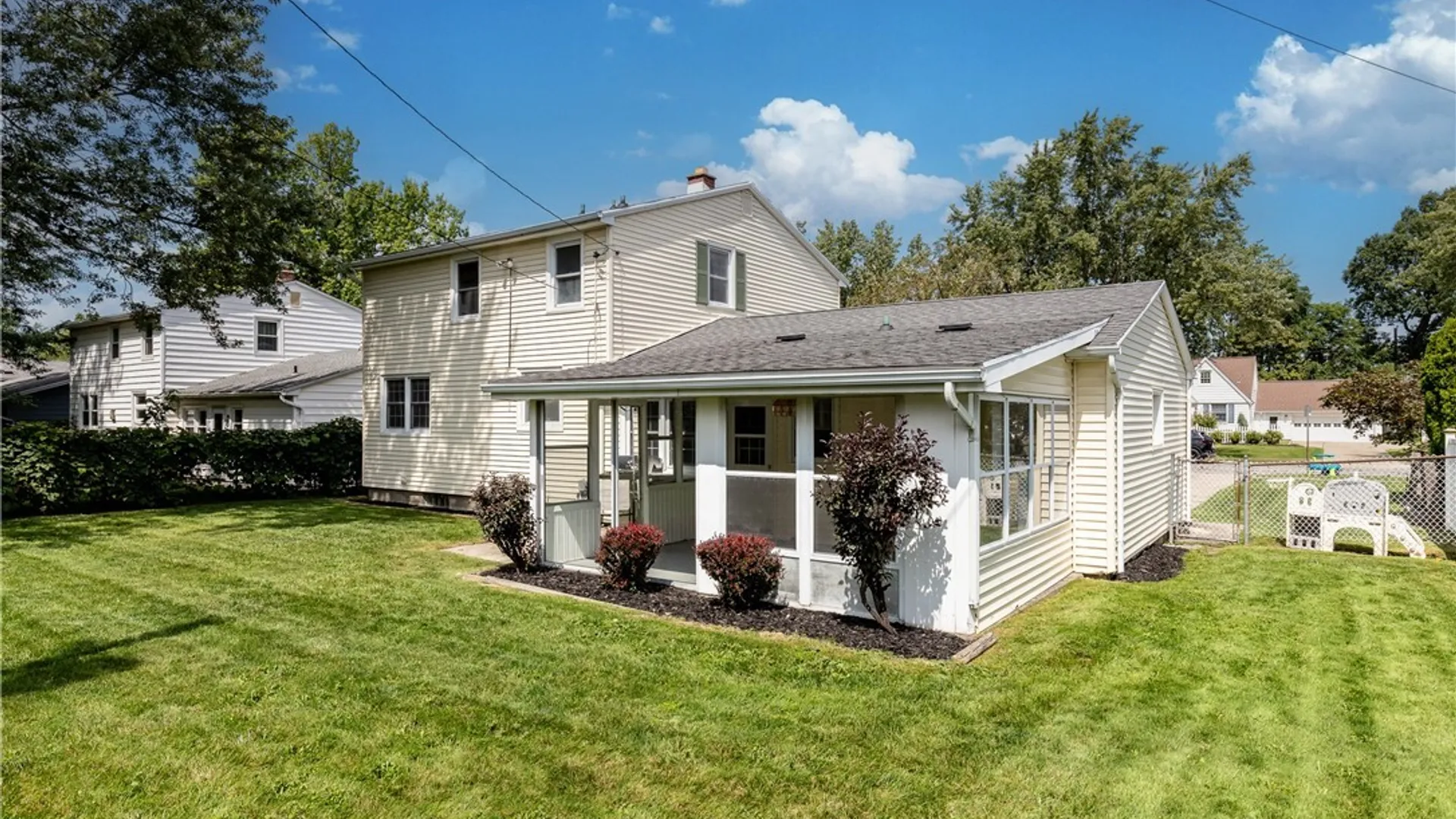 Property at 229 Willow Ridge Drive, Amherst, NY 14228 32