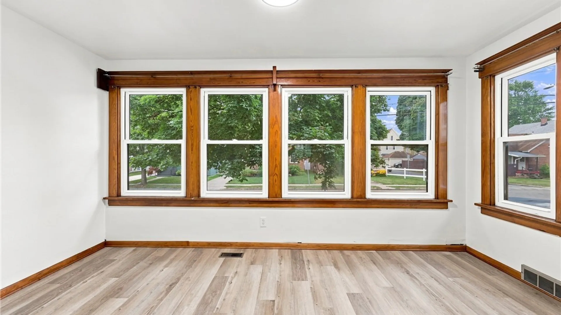 Property at 1062 Tifft Street, Buffalo, NY 14220 9