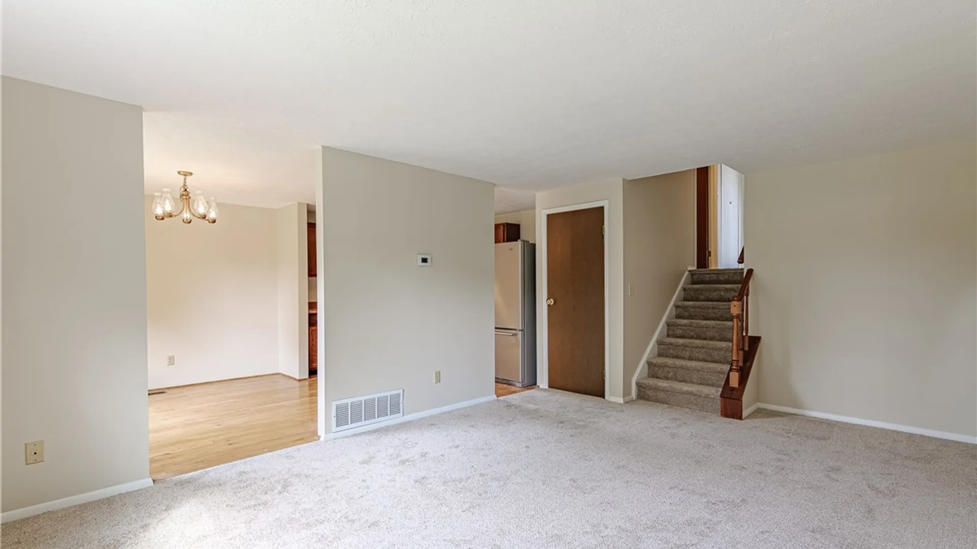 Property at 19 Yearling Drive, Henrietta, NY 14467 7