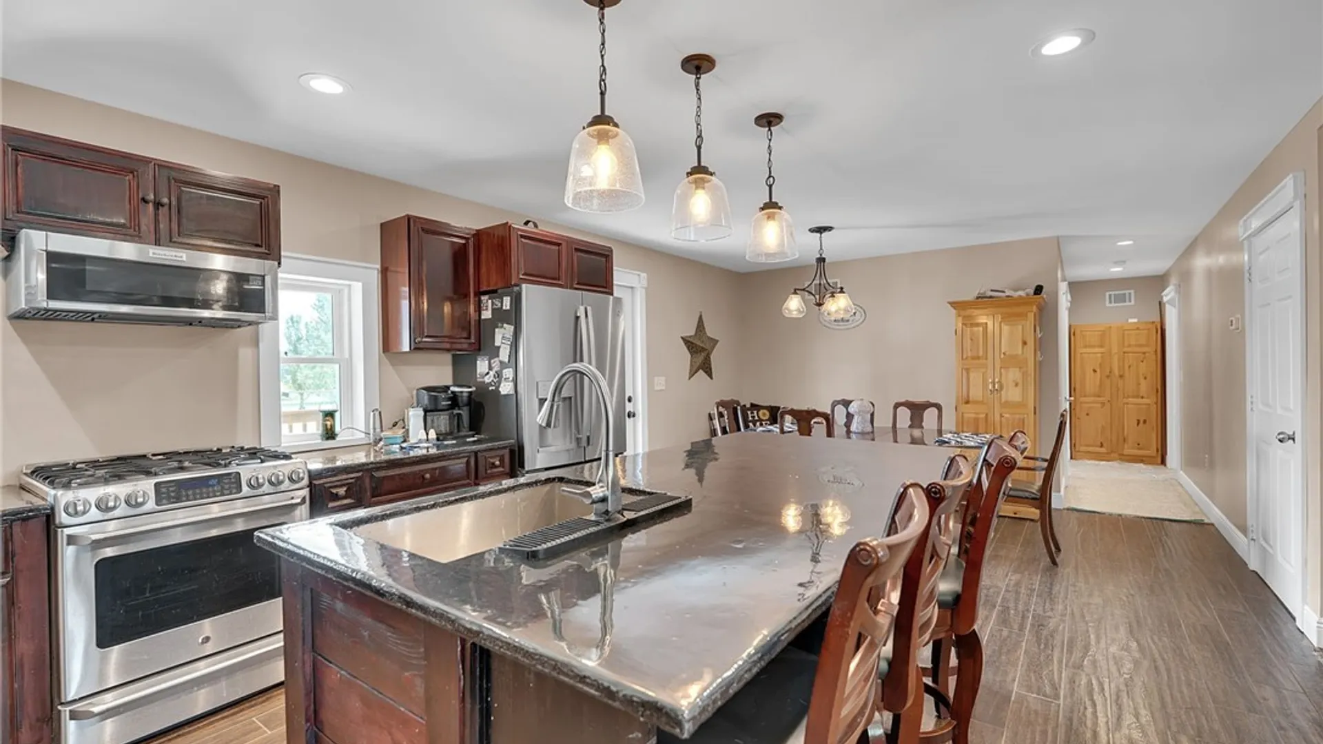 Property at 6455 Salt Road, Clarence, NY 14031 15