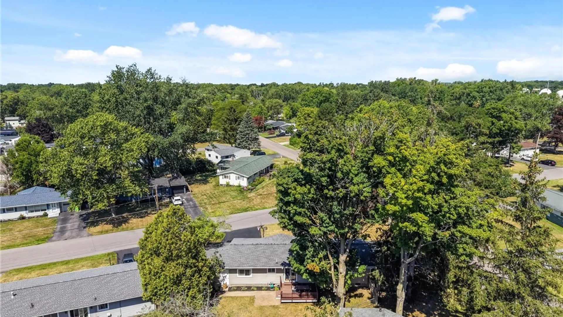 Property at 126 Grandy Drive, Salina, NY 13088 34