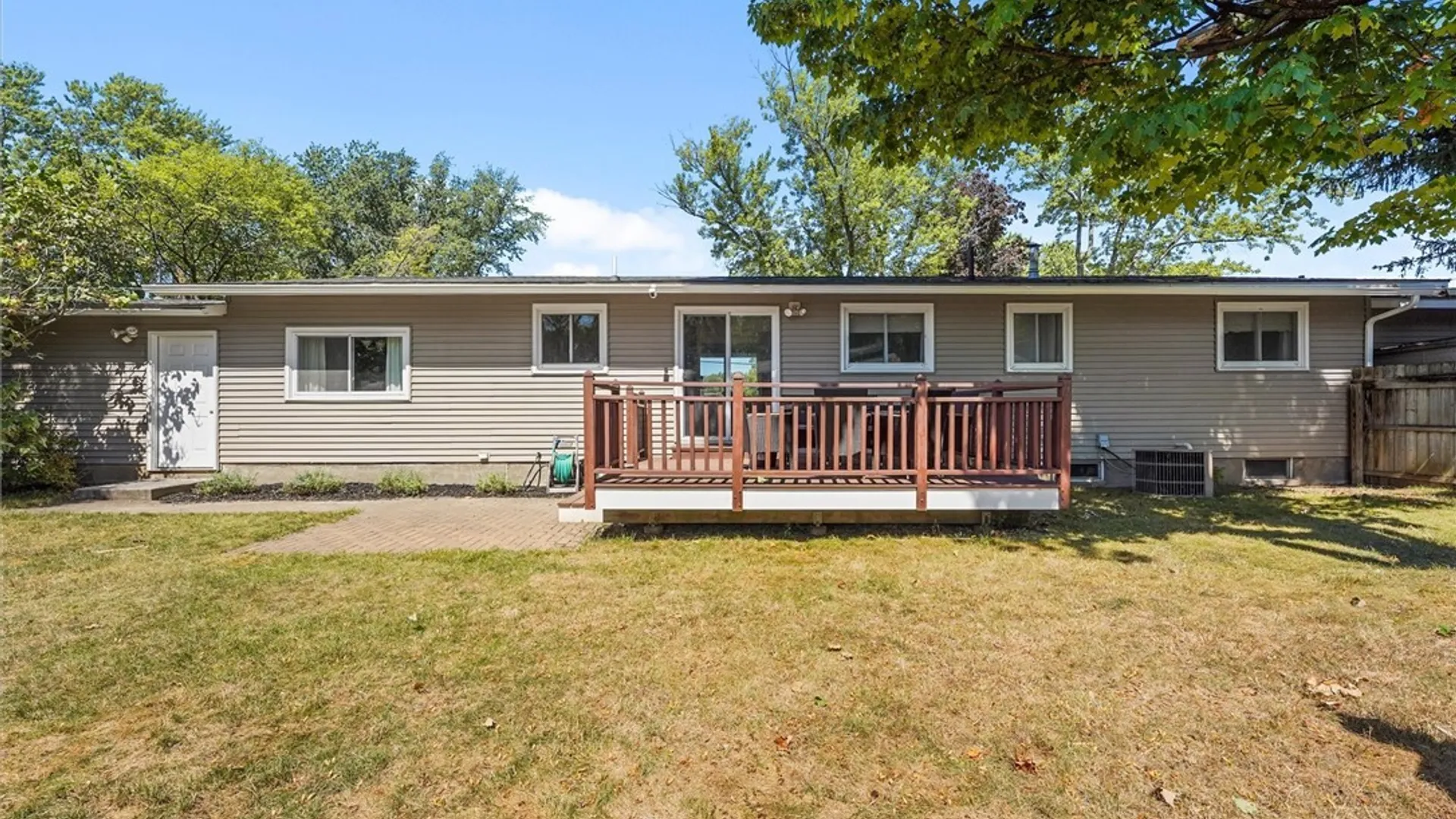 Property at 126 Grandy Drive, Salina, NY 13088 38